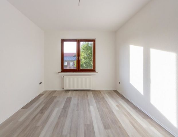 Blömker! Moderne 2,5-Zimmer-Wohnung in direkter Nähe zur Gladbecker Innenstadt! - Photo 1