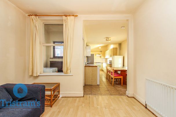 6 bed Semi-Detached House for Rent - Photo 1