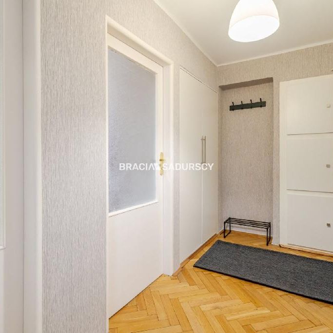 Mieszkanie małopolskie Kraków powierzchnia 50.0 m² C206-WM-28989 - Zdjęcie 1