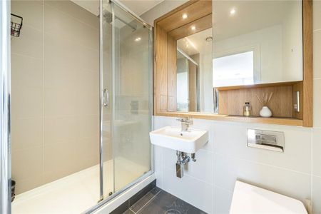 4 bedroom apartment to rent - Photo 4