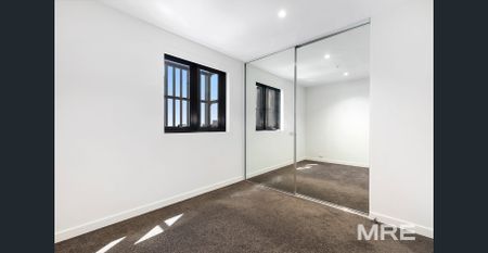 Contemporary Southbank living with resort-style amenities - Photo 5