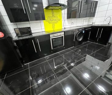 Room in a Shared House, Rusholme, M14 - Photo 2