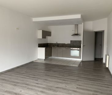 Location Appartement 2 pièces 67m² SARREGUEMINES 57200 - Photo 2