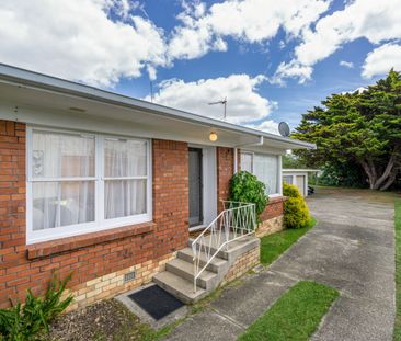 Sunny unit in great location - Photo 6