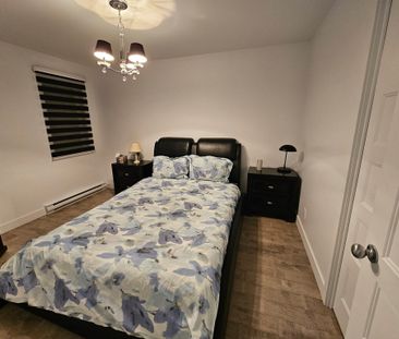 Spacieux Et Lumineux 4 Chambres - Photo 2