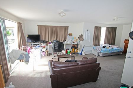 Room 3/8 Ethel Benjamin Place, Dunedin North, Dunedin City - Photo 2