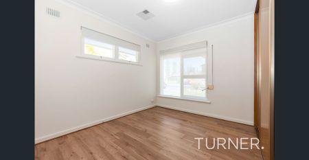 Simply Relax, Move In and Enjoy this Superb Unit - A Short Stroll to Jetty Road and all Services. - Photo 2