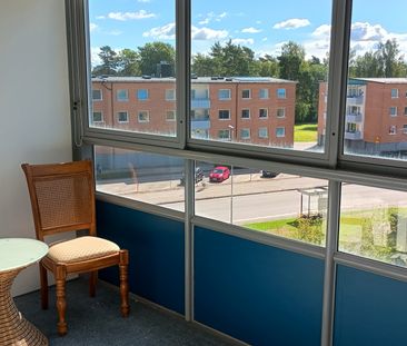 Karlstorpsvägen, Trollhättan - Photo 2