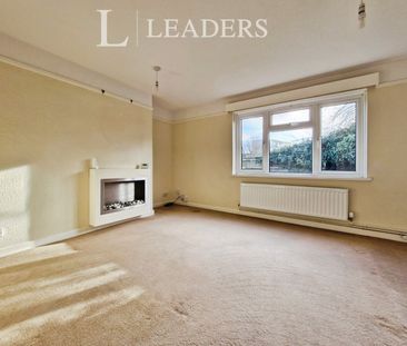 3 bedroom house to rent Aldermoor Road, Gosport, PO13 - Photo 1