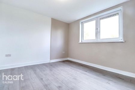 3 bedroom apartment to rent - Photo 2