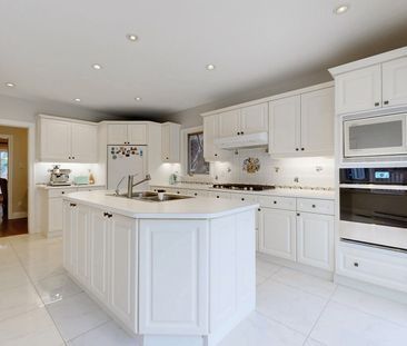 For Lease - 156 Cortleigh Boulevard, Toronto, Ontario - Photo 6