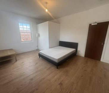 West Street, Fareham - Photo 5