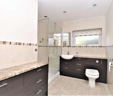 Rosehill Park, Emmer Green, Reading, RG4 - Photo 2