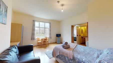 Studio to rent - Photo 3