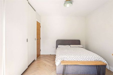 Magnificent one bedroom apartment on Gloucester Terrace - Photo 5