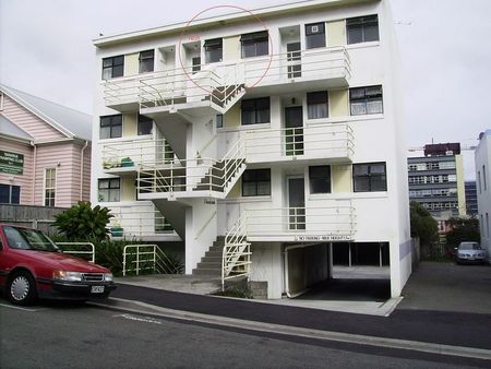 1BR Unit in Mt. Victoria, Free WIfi & Power - Photo 2