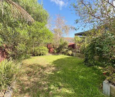 Spacious Family Living in a Quiet Court Location - Photo 3