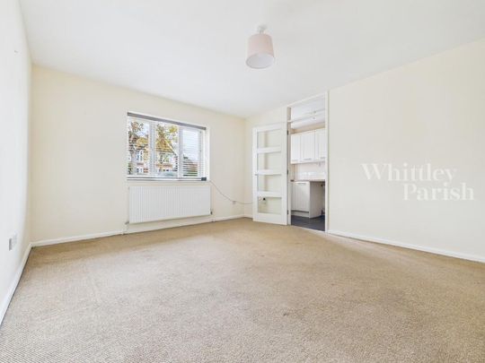 2 bedroom ground floor flat to rent - Photo 1