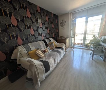 2 Bed Flat, Kenavon Drive, RG1 - Photo 1