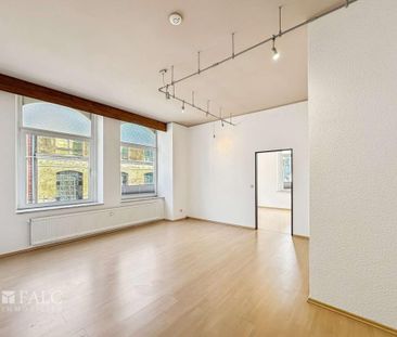 Stilvoll wohnen mit Altbaucharme – 3-Zimmer-Wohnung mit Aufzug und ... - Photo 1