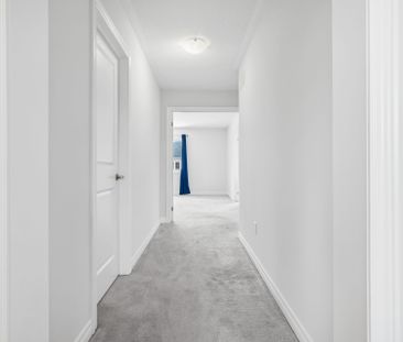 For Lease - 943 Larter Street, Innisfil, Ontario - Photo 1