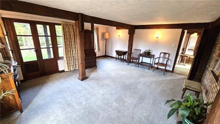 5 bedroom detached house to rent - Photo 3