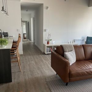 Condo 4.5 à louer Saint-Hyacinthe (stationnement garage inclus) - Photo 2
