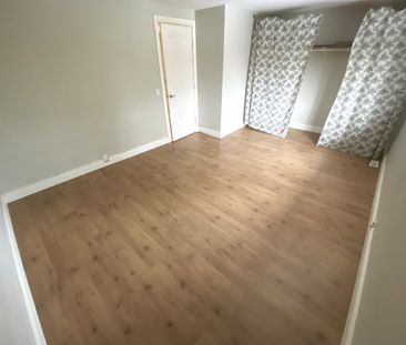 1644 37 Street Northwest - Photo 6