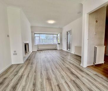 3 bedroom detached bungalow to rent - Photo 1