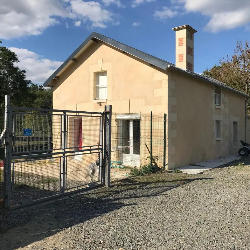 Location maison 5 pièces - 82m² à Coussay (86110) - Photo 1