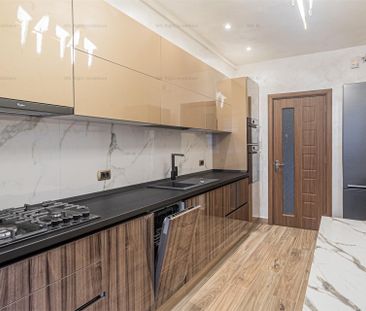 Apartament 2 camere | 2 bai | LUX | Parcare | Tractorul - Fotografie 5