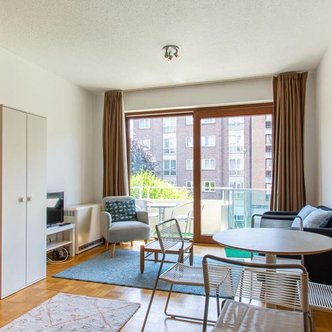 Studio met slaaphoek te huur in Sint-Lambrechts-Woluwe voor € 900 met 1 slaapkamer - Foto 1