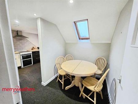 Wiseton Stables, Wiseton, DN10 - Photo 2