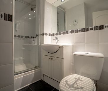 Studio Flat, Wellesley Road, W4 - Photo 4