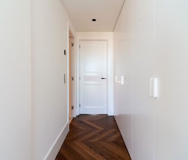 2 room luxury Apartment for rent in Lisbon - Photo 1