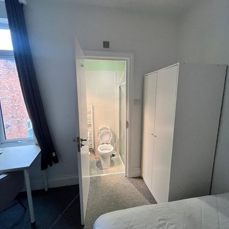 Room in a Shared House, Tennyson Street, LE2 - Photo 3