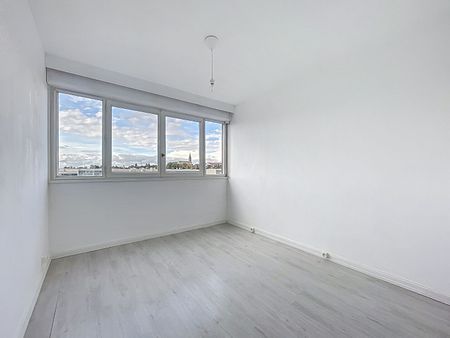 Appartement T4 près de RILLIEUX LA PAPE à louer - Photo 5