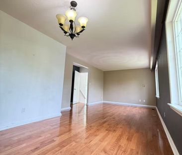 For Lease - 256 Patricia Avenue Unit# Main, Toronto, Ontario - Photo 1