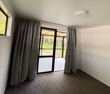 Waikanae - 3 Bedrooms - Photo 1