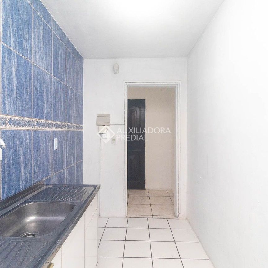 Apartamento com 2 quartos e 58m² para alugar em Humaitá, Porto Alegre. - Foto 1
