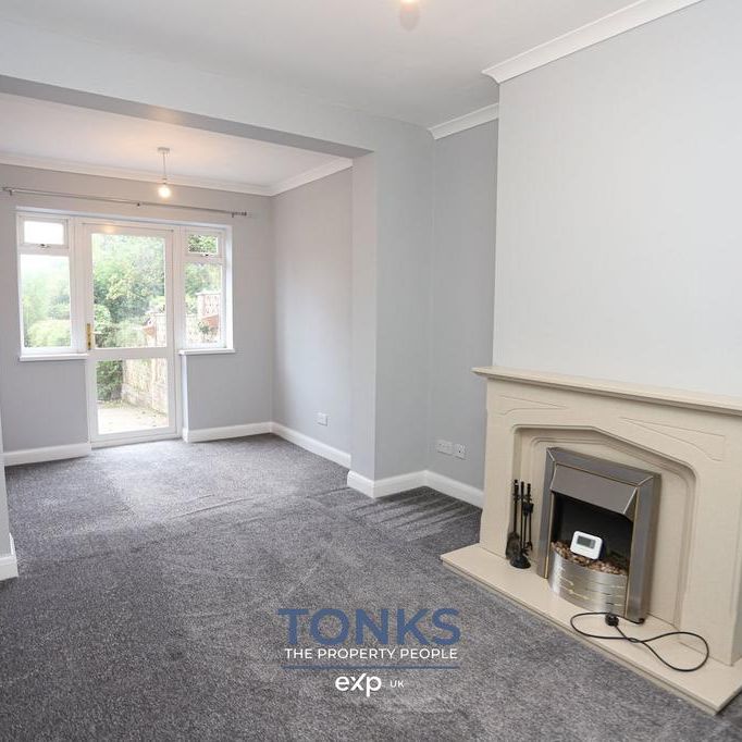3 bedroom semi-detached house to rent - Photo 1