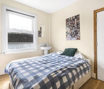 5 bedroom terraced house to rent - Photo 4