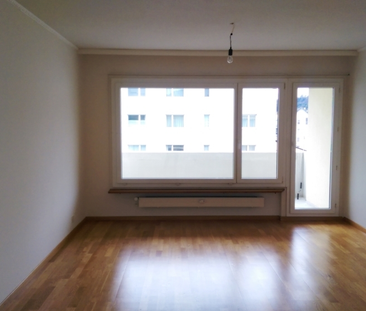 Sonnige 3-Zimmerwohnung mit Balkon und Lift - Foto 1