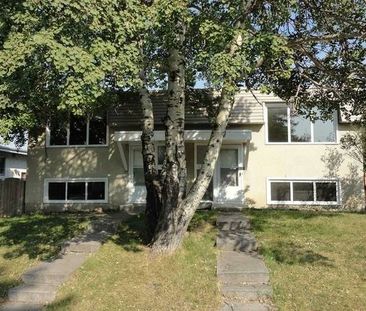 3bed duplex with own backyard & parking Huntington NW Nov 1 - Photo 4