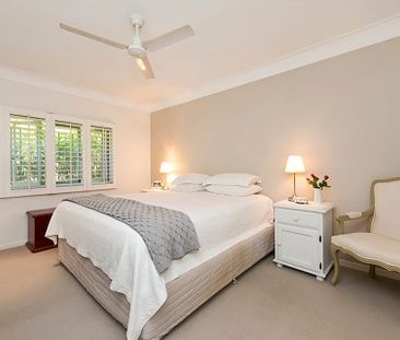 23 Newbolt Street, Holland Park. - Photo 2