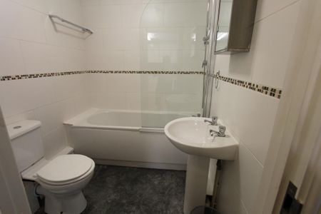 1 bedroom flat to rent - Photo 4