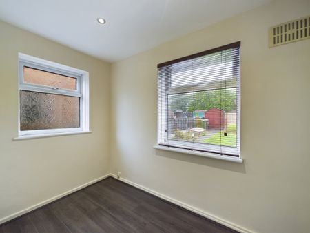 3 bedroom House to rent - Photo 2