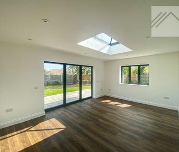 3 bedroom bungalow to rent - Photo 1