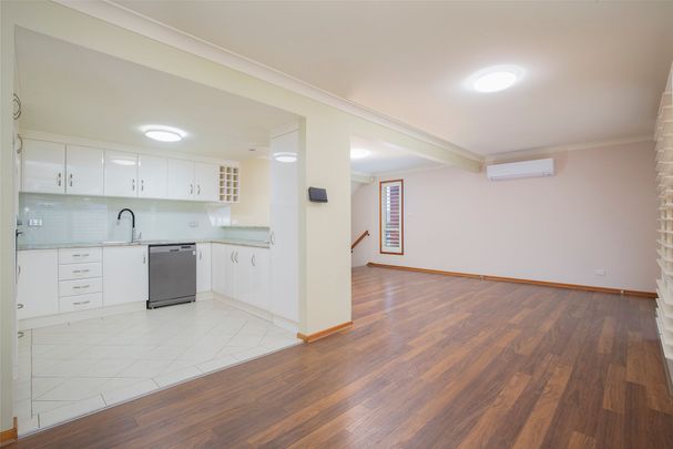 Low Maintenance 3 bedroom - Photo 1