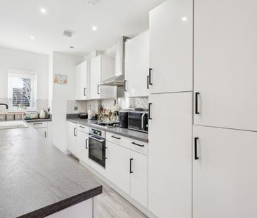 3 bedroom end of terrace house to rent - Photo 6